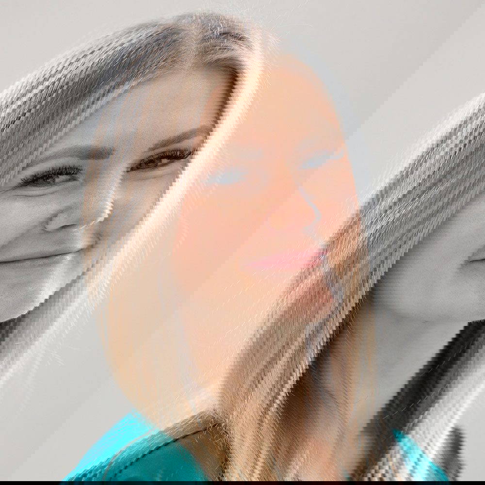 Chelsea White 64214_Mount Vets Ltd_Staff Photos for Reception3