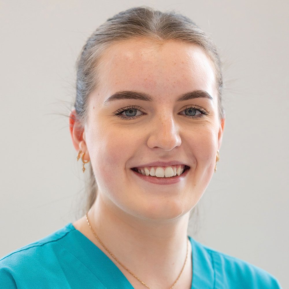 Holly 64214_Mount Vets Ltd_Staff Photos for Reception